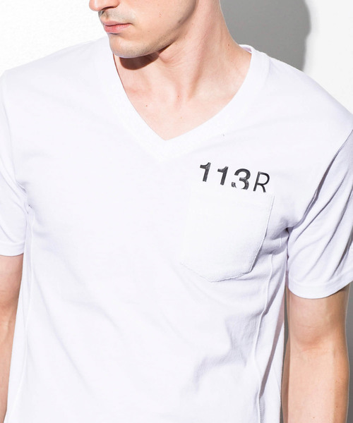 1PIU1UGUALE3 RELAX (ウノピゥウノウグァーレトレ リラックス)の「1PIU1UGUALE3 RELAX(ウノピゥウノウグァーレトレ)デザインプリントポケット付Tシャツ(Tシャツ/カットソー・メンズ・ネイビー/ホワイト/ブラック・X-LARGE/MEDIUM/SMALL/LARGE/XX-LARGE)」の8枚目の写真