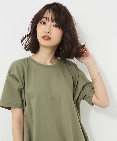 AZUL by moussy（アズールバイマウジー）の「ボリュームカットワンピース（ワンピース・レディース・ブラック/ライトカーキ/ホワイト・MEDIUM/SMALL）」の13枚目の写真