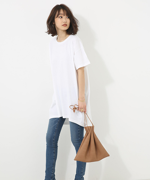 AZUL by moussy（アズールバイマウジー）の「ボリュームカットワンピース（ワンピース・レディース・ブラック/ライトカーキ/ホワイト・MEDIUM/SMALL）」の20枚目の写真