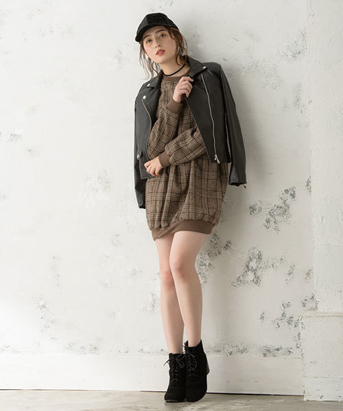 SPIGA（スピーガ）の「ｸﾞﾚﾝﾁｪｯｸﾋﾞｯｸﾞﾄﾚｰﾅｰ（スウェット・レディース・ブラック/ブラウン・FREE）」の2枚目の写真