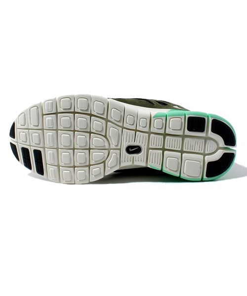 NIKE(ナイキ)の「ナイキ フリーラン ミッド スニーカーブーツ NIKE FREE RUN 2 MID 616744(スニーカー・メンズ・ブラック/グレー/オリーブ・26cm/27cm/28cm)」の5枚目の写真