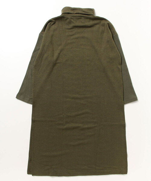 DROIT BELLO(ドロイトベロ)の「DROIT BELLO(ドロイトベロ) ニットソー×テレコワンピース(ワンピース・レディース・カーキ・FREE)」の2枚目の写真