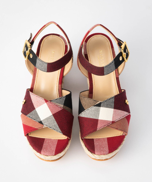 BLUE LABEL CRESTBRIDGE（ブルーレーベルクレストブリッジ）の