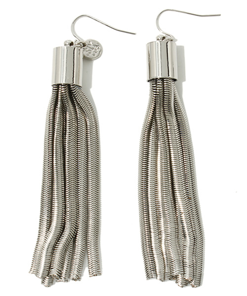 SLY LANG（スライラング）の「スネークチェーンフリンジピアス（ピアス（両耳用）・レディース・シルバー/ゴールド・FREE）」の2枚目の写真