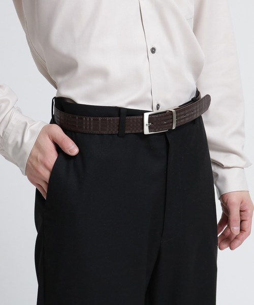 tk.TAKEO KIKUCHI（ティーケータケオキクチ）の「チェック×無地牛革リバーシブルベルト（ベルト・メンズ・ブラック系1/ダークブラウン系1・00）」の3枚目の写真