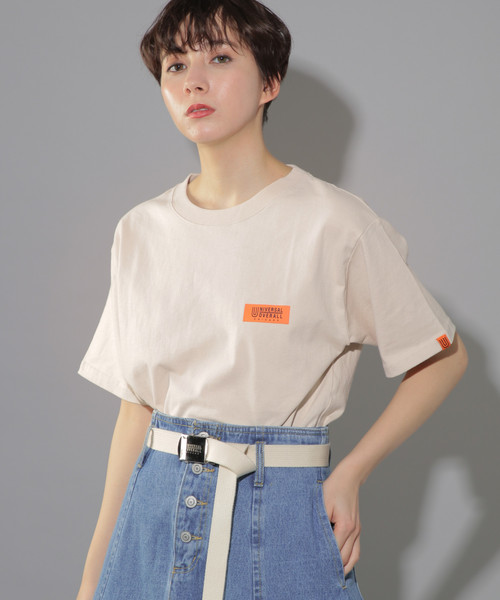 PAGEBOY（ページボーイ）の「【UNIVERSAL OVERALL】ロゴプリントTシャツ（Tシャツ/カットソー・レディース・ホワイト/キャメル/ブラック・FREE）」の3枚目の写真