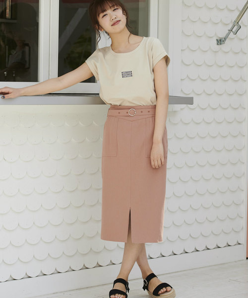 OLIVE des OLIVE（オリーブデオリーブ）の「3段ボックスロゴT（Tシャツ/カットソー・レディース・ブラック/ベージュ/オフホワイト・FREE）」の4枚目の写真