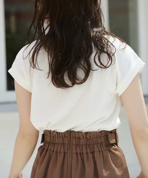 OLIVE des OLIVE（オリーブデオリーブ）の「3段ボックスロゴT（Tシャツ/カットソー・レディース・ブラック/ベージュ/オフホワイト・FREE）」の7枚目の写真