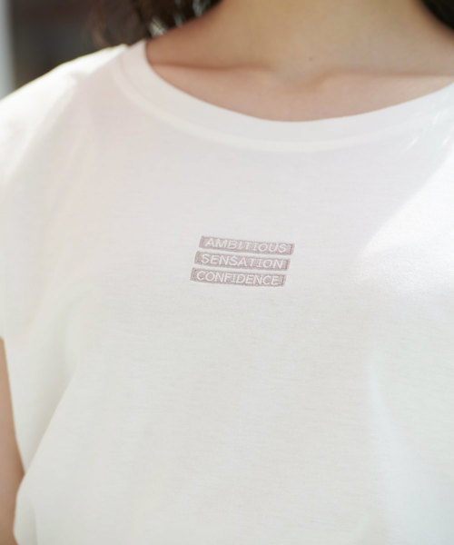 OLIVE des OLIVE（オリーブデオリーブ）の「3段ボックスロゴT（Tシャツ/カットソー・レディース・ブラック/ベージュ/オフホワイト・FREE）」の9枚目の写真