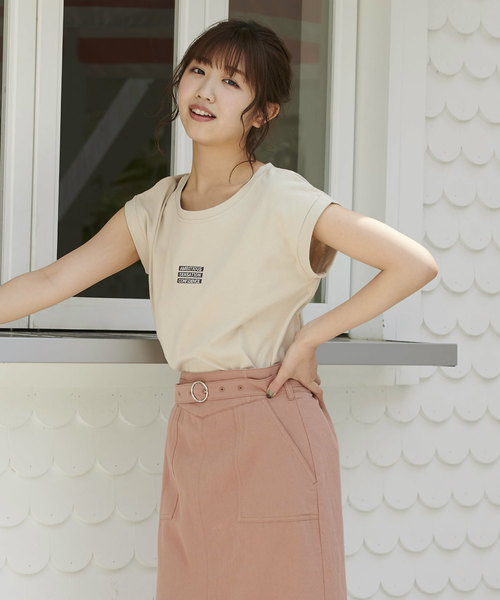 OLIVE des OLIVE（オリーブデオリーブ）の「3段ボックスロゴT（Tシャツ/カットソー・レディース・ブラック/ベージュ/オフホワイト・FREE）」の13枚目の写真