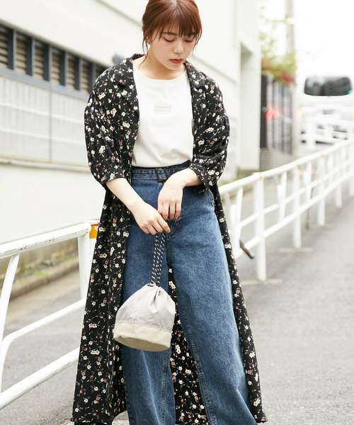 OLIVE des OLIVE（オリーブデオリーブ）の「3段ボックスロゴT（Tシャツ/カットソー・レディース・ブラック/ベージュ/オフホワイト・FREE）」の21枚目の写真