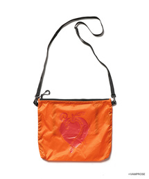 HYDE（ハイド）の「ナイロンサコッシュ 限定缶バッジ付（ショルダー