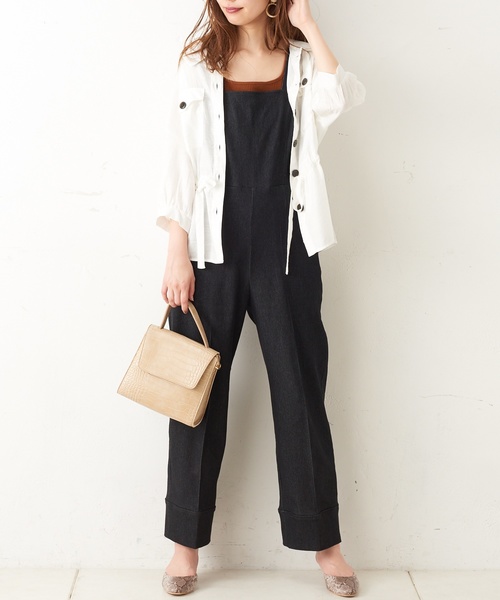 natural couture(ナチュラルクチュール)の「大人シンプルサロペ(サロペット/オーバーオール・レディース・ブラック/オフホワイト/インディゴブルー・FREE)」の3枚目の写真