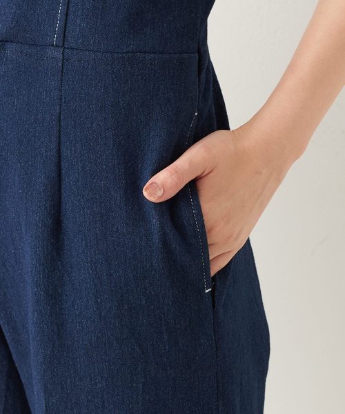 natural couture(ナチュラルクチュール)の「大人シンプルサロペ(サロペット/オーバーオール・レディース・ブラック/オフホワイト/インディゴブルー・FREE)」の11枚目の写真