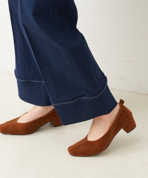 natural couture(ナチュラルクチュール)の「大人シンプルサロペ(サロペット/オーバーオール・レディース・ブラック/オフホワイト/インディゴブルー・FREE)」の5枚目の写真