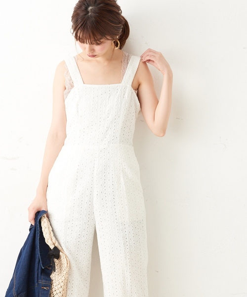 natural couture(ナチュラルクチュール)の「大人シンプルサロペ(サロペット/オーバーオール・レディース・ブラック/オフホワイト/インディゴブルー・FREE)」の14枚目の写真