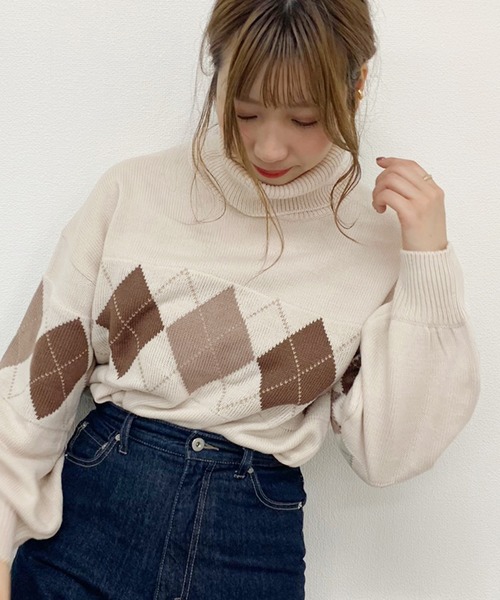 apres jour（アプレジュール）の「アーガイルタートルニット【ZOZOTOWN限定アイテム】（ニット/セーター・レディース・アイボリー/その他/ライトベージュ・フリー）」の5枚目の写真