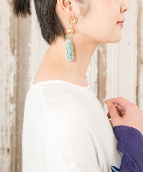 カヤ（カヤ）の「【カヤ】桔梗和玉タッセルピアス（ピアス（両耳用）・レディース・オレンジ/グリーン/ワインレッド/イエロー/ピンク/ネイビー・FREE）」の11枚目の写真