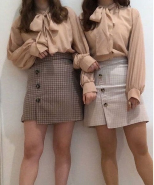 PairPair(ペアペア)の「2WAYボウタイ付イロイロボタンブラウス(シャツ/ブラウス・レディース・ブラック/アイボリー/ピンク/ラベンダー・FREE)」の1枚目の写真