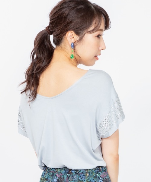 JETSET SOLO PLUS （ジェットセットソロプラス）の「2WAY デザインTシャツ（Tシャツ/カットソー・レディース・ブラック/オフホワイト/ブルーグレー・FREE）」の7枚目の写真