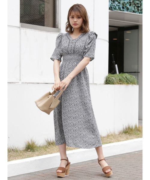 dazzlin（ダズリン）の「パワショルスモールフラワーワンピース（ワンピース・レディース・ブラック/レッド・SMALL/MEDIUM）」の12枚目の写真