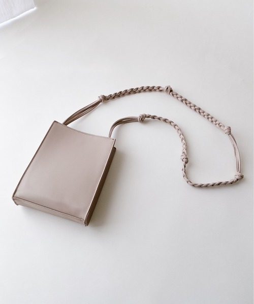 Niell（ニール）の「ロープショルダースクエアミニショルダーバッグ（ショルダーバッグ・メンズ・ホワイト/ブラック/ベージュ・FREE）」の3枚目の写真