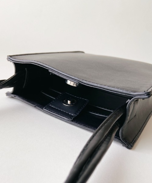 Niell（ニール）の「ロープショルダースクエアミニショルダーバッグ（ショルダーバッグ・メンズ・ホワイト/ブラック/ベージュ・FREE）」の7枚目の写真