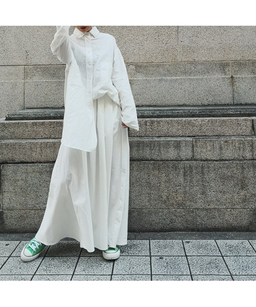 ulu(ウル)の「original Linen oversize shirt(シャツ/ブラウス・レディース・ホワイト/カーキ・FREE)」の6枚目の写真