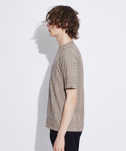 ABAHOUSE（アバハウス）の「チェック柄ジャカード半袖Tシャツ（Tシャツ/カットソー・メンズ・グレイッシュベージュ/ブラック/ホワイト・46/48/44）」の14枚目の写真