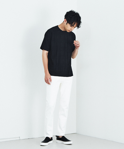 ABAHOUSE（アバハウス）の「チェック柄ジャカード半袖Tシャツ（Tシャツ/カットソー・メンズ・グレイッシュベージュ/ブラック/ホワイト・46/48/44）」の4枚目の写真