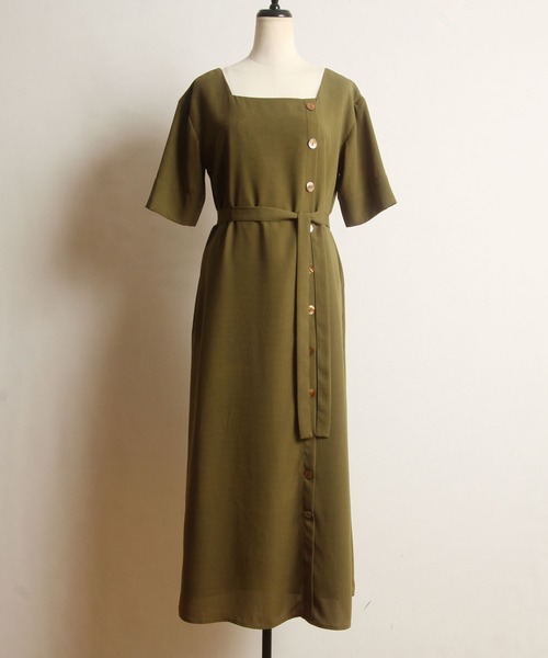 &. NOSTALGIA（アンドドットノスタルジア）の「スクエアネックボタンデザインワンピース（ワンピース・レディース・カーキ/ブラウン・FREE）」の12枚目の写真