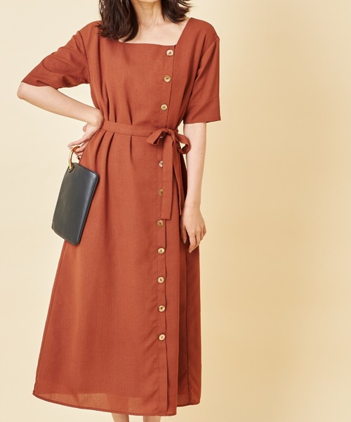 &. NOSTALGIA（アンドドットノスタルジア）の「スクエアネックボタンデザインワンピース（ワンピース・レディース・カーキ/ブラウン・FREE）」の14枚目の写真