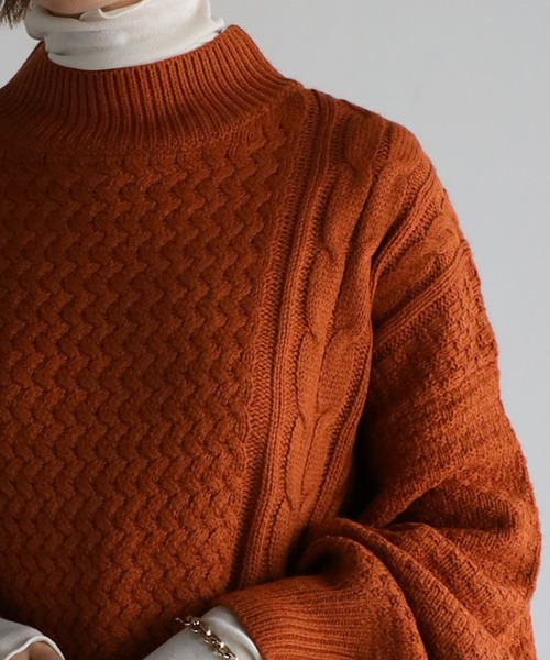 Fizz（フィズ）の「ボリュームスリーブ　ハイネックケーブルニットワンピース（ワンピース・レディース・ブラック/アイボリー/キャメル/ピンクベージュ/ベージュ/ブルー/オレンジ・M）」の21枚目の写真