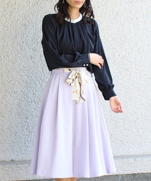 TRUDEA(トルディア)の「【non-no3月号掲載アイテム】バンドカラー2WAYデザインブラウス(シャツ/ブラウス・レディース・モカ/イエロー/ネイビー/グレイッシュブルー/ホワイト・MEDIUM/LARGE)」の22枚目の写真