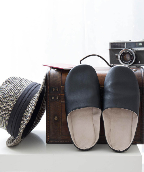 sarasa design(サラサデザイン)の「b2c プレーンステッチ トラベラー|抗菌&防臭(ルームシューズ/スリッパ・レディース・ホワイト/ブラック/ダークブラウン/ベージュ・S/M)」の17枚目の写真