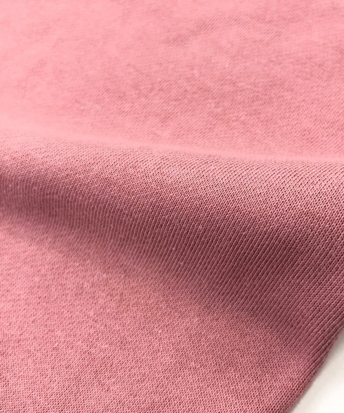 Beno（ビーノ）の「ライト裏毛 カレッジ ロゴ ルーズシルエット トレーナー 【DUBLIN】（スウェット・メンズ・オフホワイト/スモークピンク/ブルー・M/L）」の5枚目の写真