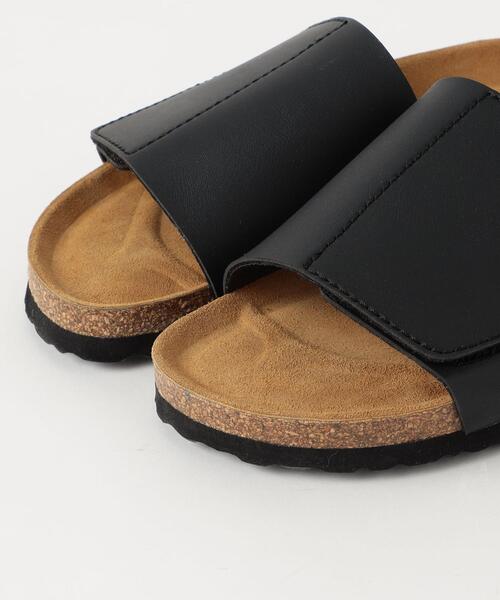 green label relaxing（グリーンレーベルリラクシング）の「別注 [ センシーロ ] SENCILLO × GLR 1 ストラップ サンダル（サンダル・メンズ・ベージュ/ブラック・41/42/43）」の4枚目の写真