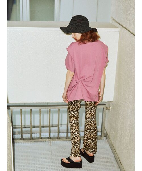 jouetie(ジュエティ)の「ボリュームショルダーTシャツ(Tシャツ/カットソー・レディース・ブラック/オフホワイト/ピンク・MEDIUM)」の11枚目の写真