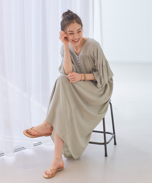 NICOLAS LAINAS（ニコラスライナス）の「【NICOLAS LAINAS】クロスストラップサンダル（サンダル・レディース・ベージュ/ブラック・35/36/37/38）」の9枚目の写真