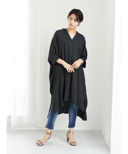 YECCA VECCA（イェッカヴェッカ）の「ドルマンスキッパーチュニック　＊（シャツ/ブラウス・レディース・ミント/ベージュ/ブラック・FREE）」の4枚目の写真