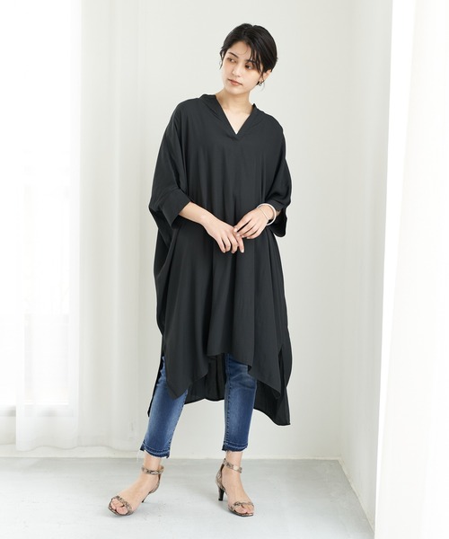 YECCA VECCA（イェッカヴェッカ）の「ドルマンスキッパーチュニック　＊（シャツ/ブラウス・レディース・ミント/ベージュ/ブラック・FREE）」の2枚目の写真