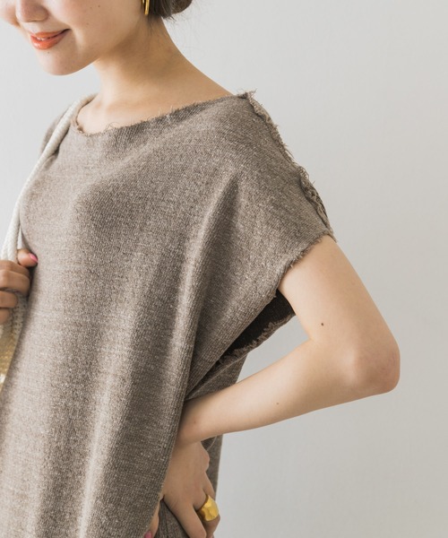 R JUBILEE（アールジュビリー）の「R JUBILEE　Slit Long Dress（ワンピース・レディース・ベージュ/チャコールグレー・FREE）」の3枚目の写真