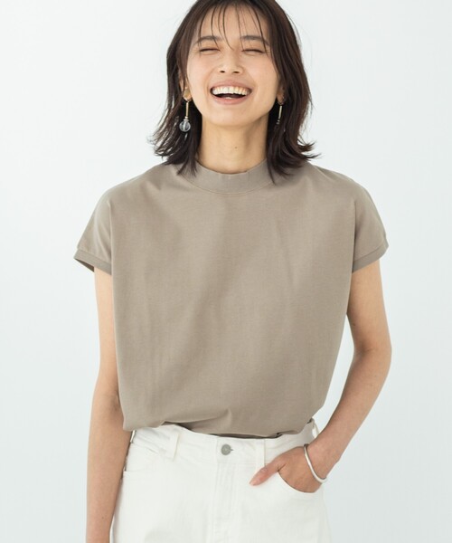 THE SHOP TK （ザ ショップ ティーケー ）の「◆【VERY6月号掲載】【洗濯100回試験クリア】ラウンドヘムモックネックカットソー（Tシャツ/カットソー・レディース・チャコールグレー/ベージュ/オフホワイト/オレンジ・12/14/13/11）」の4枚目の写真