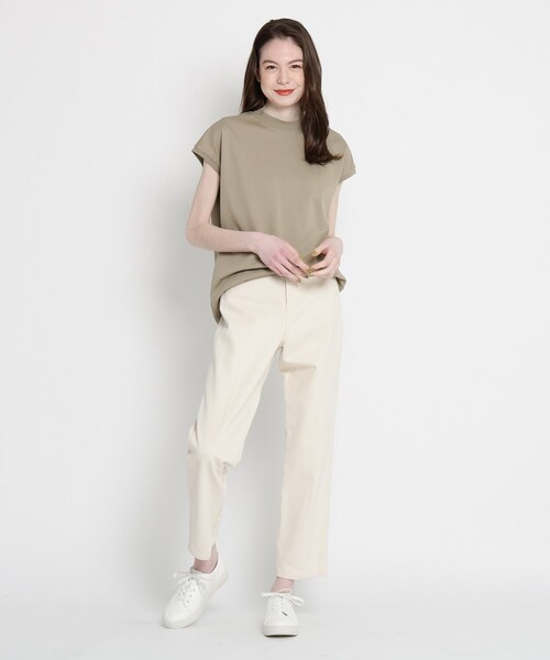 THE SHOP TK （ザ ショップ ティーケー ）の「◆【VERY6月号掲載】【洗濯100回試験クリア】ラウンドヘムモックネックカットソー（Tシャツ/カットソー・レディース・チャコールグレー/ベージュ/オフホワイト/オレンジ・12/14/13/11）」の17枚目の写真