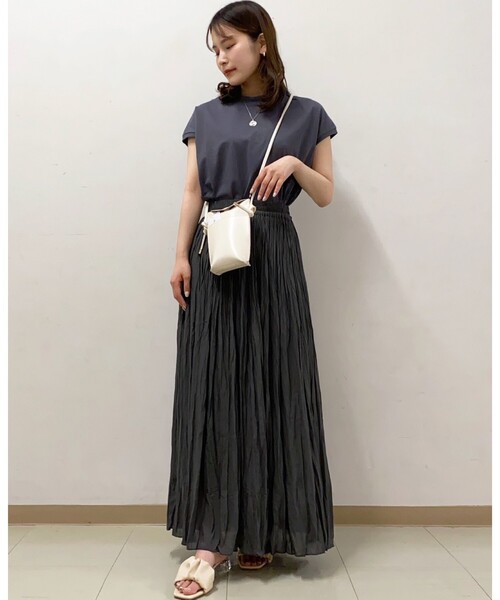 THE SHOP TK （ザ ショップ ティーケー ）の「◆【VERY6月号掲載】【洗濯100回試験クリア】ラウンドヘムモックネックカットソー（Tシャツ/カットソー・レディース・チャコールグレー/ベージュ/オフホワイト/オレンジ・12/14/13/11）」の22枚目の写真