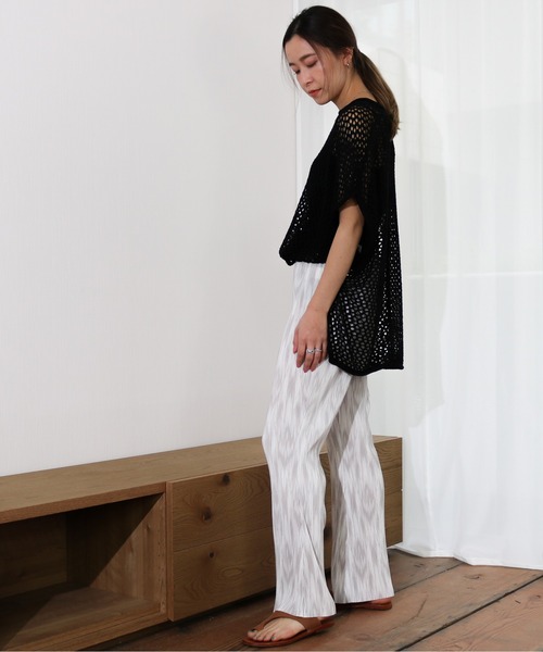 Per sist ence(パーシエンス)の「Per sist ence/パーシエンス 楊柳プリントプリーツフレアパンツ(その他パンツ・レディース・ベージュ/グレー/カーキ・FREE)」の7枚目の写真