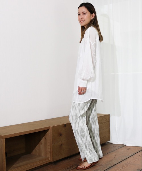 Per sist ence(パーシエンス)の「Per sist ence/パーシエンス 楊柳プリントプリーツフレアパンツ(その他パンツ・レディース・ベージュ/グレー/カーキ・FREE)」の12枚目の写真