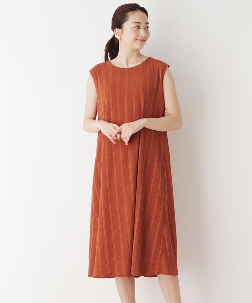 pink adobe（ピンクアドベ）の「◆【M-LL】楊柳ストライプノースリーブワンピース（ワンピース・レディース・ブラック/カーキ/オレンジ/ライトベージュ・40/38/42）」の4枚目の写真