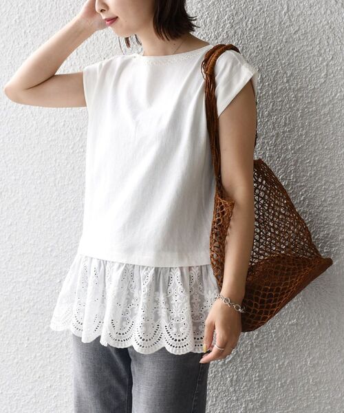 SHIPS(シップス)の「【WEB限定】〈手洗い可能〉カットワーク デザインカットソー◇(Tシャツ/カットソー・レディース・ベージュ系その他/オフホワイト/グリーン/ブラック・ONE SIZE)」の1枚目の写真