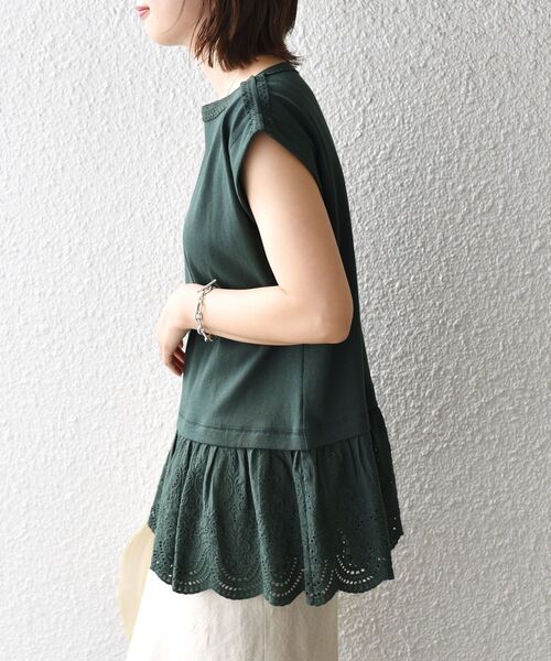 SHIPS(シップス)の「【WEB限定】〈手洗い可能〉カットワーク デザインカットソー◇(Tシャツ/カットソー・レディース・ベージュ系その他/オフホワイト/グリーン/ブラック・ONE SIZE)」の8枚目の写真